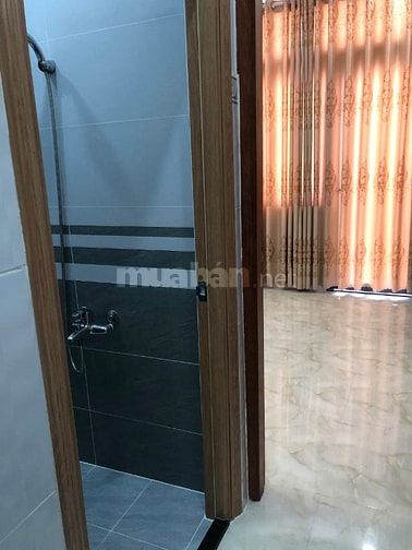 Nhà Đẹp Dọn Vào Ở Liền,Khu Buôn Bán,Thuận tiện đi lại các quận