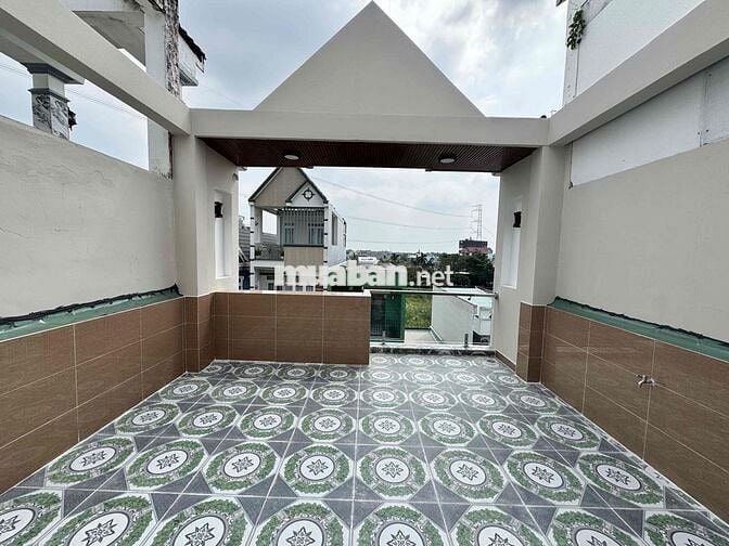 Nhà Sổ Hồng Riêng, 2 lầu, 4 phòng ngủ, sân thượng, đường 10m