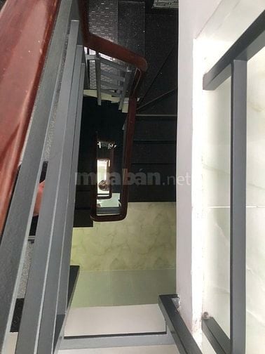 Nhà Đẹp Dọn Vào Ở Liền,Khu Buôn Bán,Thuận tiện đi lại các quận