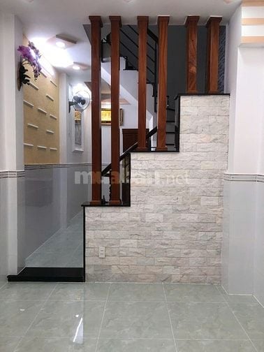 Nhà Đẹp Dọn Vào Ở Liền,Khu Buôn Bán,Thuận tiện đi lại các quận