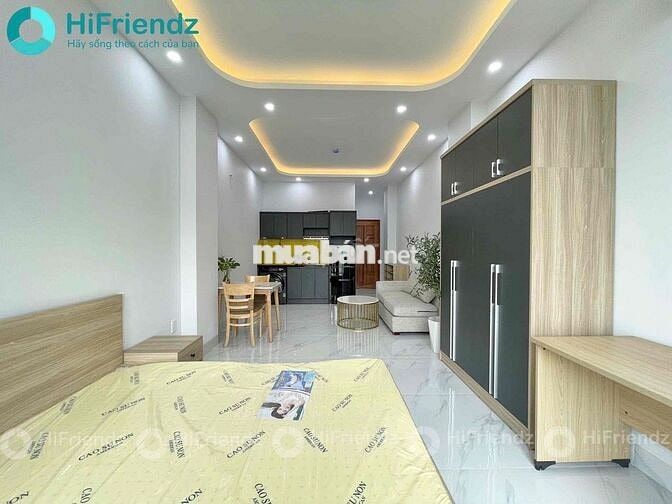 STUDIO THOÁNG CÓ BAN CÔNG FULL NỘI THẤT HIỆN ĐẠI NHẬN XE ĐIỆN