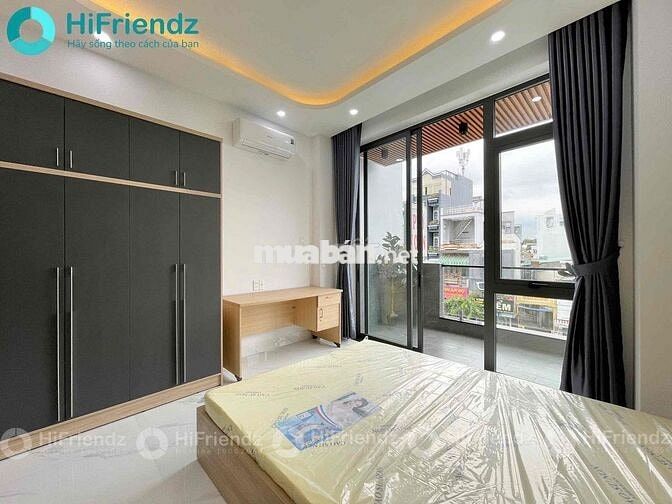 STUDIO THOÁNG CÓ BAN CÔNG FULL NỘI THẤT HIỆN ĐẠI NHẬN XE ĐIỆN