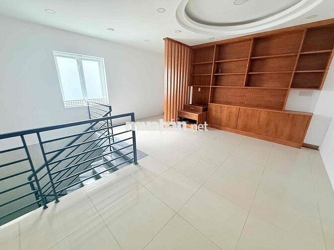 CHO THUÊ NHÀ NGUYÊN CĂN CITY LAND Q7, SÀN TRỐNG 6x20M 60 TRIỆU/ THÁNG