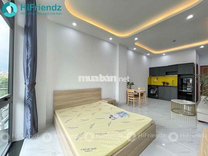 STUDIO THOÁNG CÓ BAN CÔNG FULL NỘI THẤT HIỆN ĐẠI NHẬN XE ĐIỆN