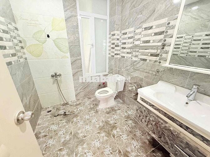 CHO THUÊ NHÀ NGUYÊN CĂN CITY LAND Q7, SÀN TRỐNG 6x20M 60 TRIỆU/ THÁNG