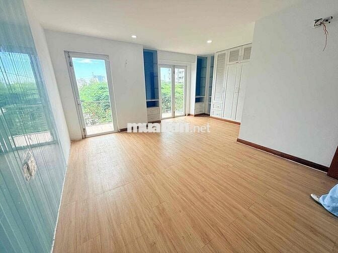 CHO THUÊ NHÀ NGUYÊN CĂN CITY LAND Q7, SÀN TRỐNG 6x20M 60 TRIỆU/ THÁNG