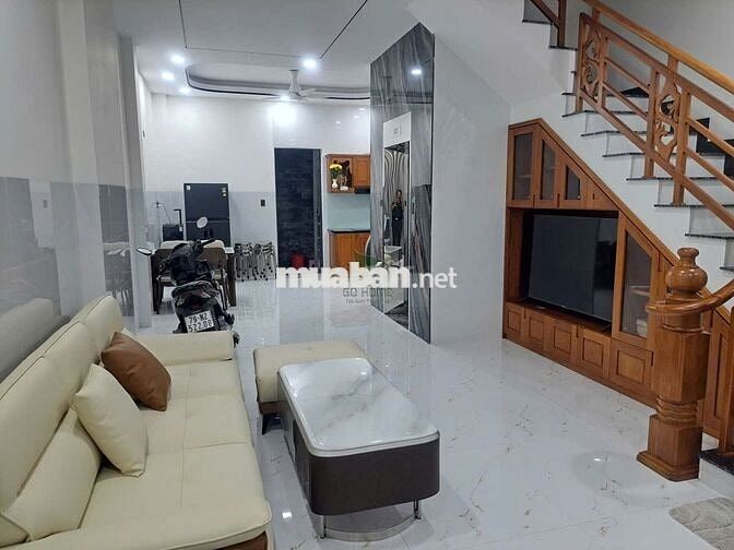 CHO THUÊ NHÀ 4 TẦNG 4 PHÒNG NGỦ CÓ THANG MÁY BẮC NHA TRANG