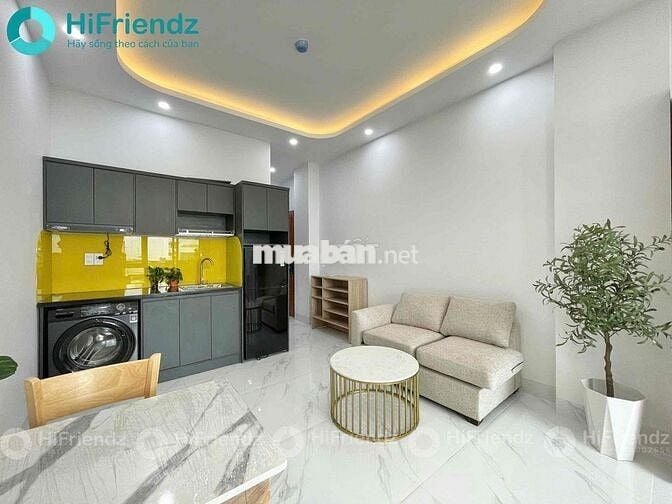 STUDIO THOÁNG CÓ BAN CÔNG FULL NỘI THẤT HIỆN ĐẠI NHẬN XE ĐIỆN