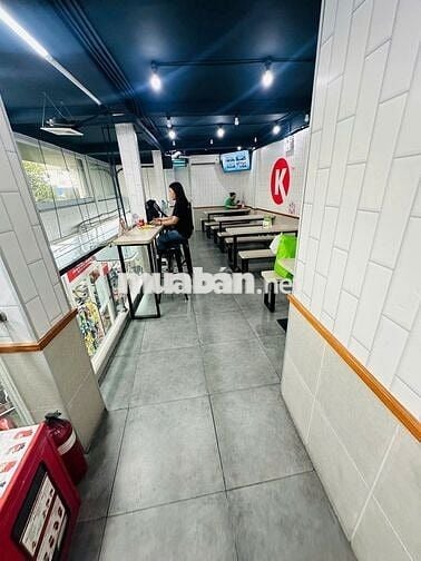 🔥 CHO THUÊ NHÀ MẶT TIỀN HOÀNG DIỆU, P 8, QUẬN 4