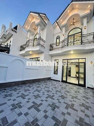 NHÀ LẦU MÁI THÁI FULL NỘI THẤT TRUNG TÂM PHƯỜNG 3 (3 phòng ngủ)