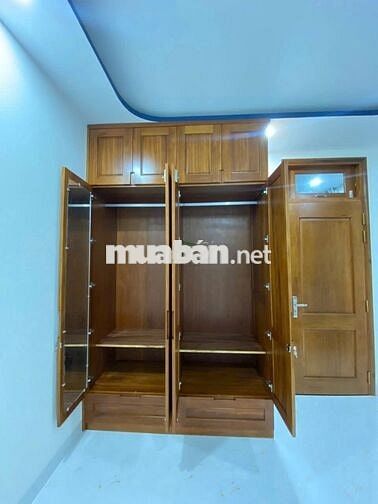 CHO THUÊ NHÀ 4 TẦNG 4 PHÒNG NGỦ CÓ THANG MÁY BẮC NHA TRANG