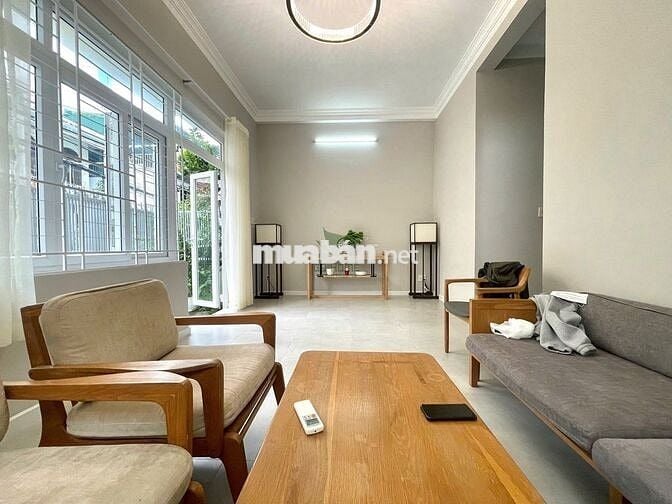 CHO THUÊ NHÀ 2 TẦNG CÓ SÂN RỘNG ÔM GÓC FULL NỘI THẤT HẺM PHỐ TÂY