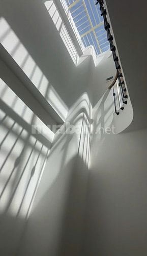 Nhà mới đón TẾT - 4PN - HXH - Tân Quý - Vài bước ra AEON, CELADON CITY