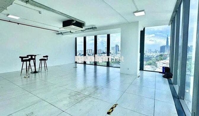 MẶT TIỀN  NGUYỄN TRÃI - NGUYỄN CƯ TRINH QUẬN 1