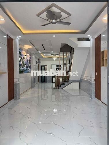 Nhà Sổ Hồng Riêng, 2 lầu, 4 phòng ngủ, sân thượng, đường 10m