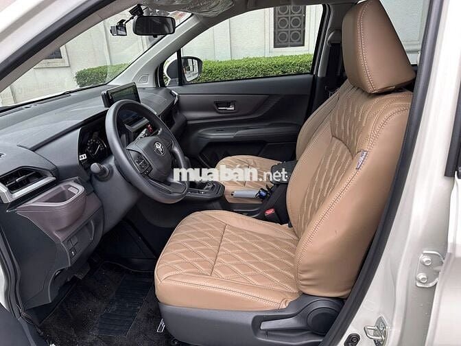 Toyota Avanza 2025 AT 200 km