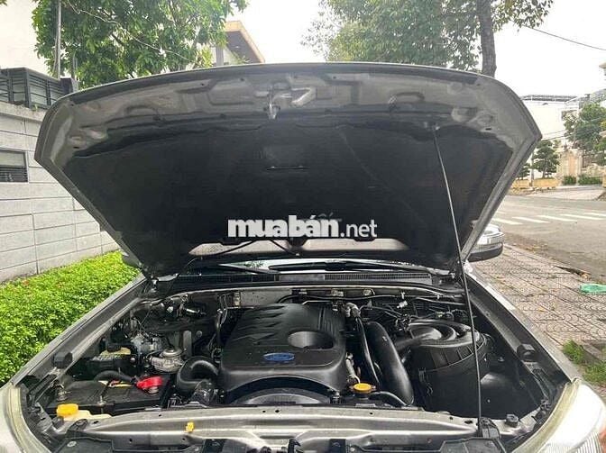 Ford Everest 2015 2.5L 4x2 AT - 92000 km