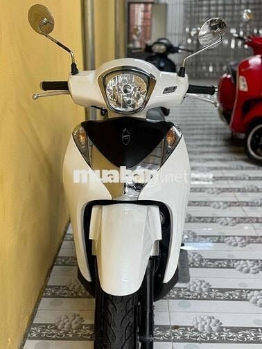 SH moden trắng đen siêu đẹp máy rin em ru