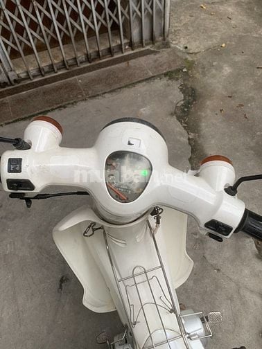 Cần bán xe cup 50cc Halim màu trắng, xe rất mới, đăng ký 2020