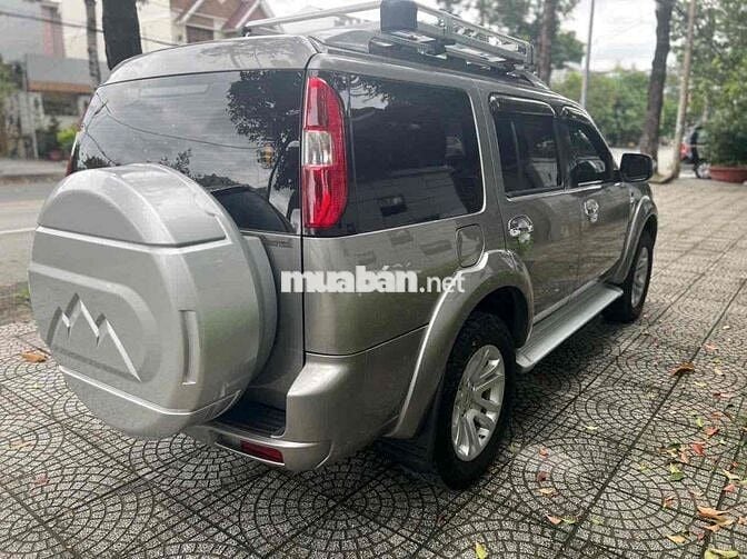 Ford Everest 2015 2.5L 4x2 AT - 92000 km