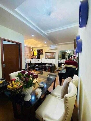 CHUNG CƯ CĂN GÓC - 3 NGỦ, 2VS - TRUNG TÂM MỸ ĐÌNH - 138 TRẦN BÌNH