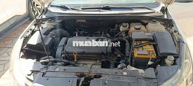 Chevrolet Cruze 2010 Trắng. hỗ trợ vay