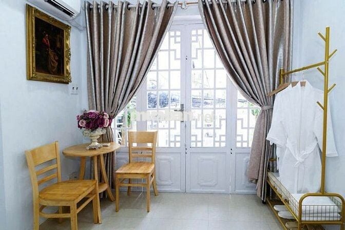 Hẻm rộng sát MT Nguyễn Hữu Cảnh BT , 3 x 6 , 2 lầu , 2PN đủ nội thất