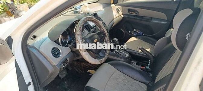 Chevrolet Cruze 2010 Trắng. hỗ trợ vay