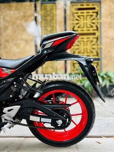 Suzuki gsx R150 cuối 2020 xe nguyên zin đẹp keng .