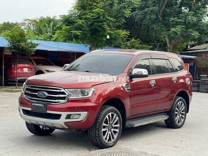 Cần bán chiếc Ford Everest 2020 Titanium 1 cầu