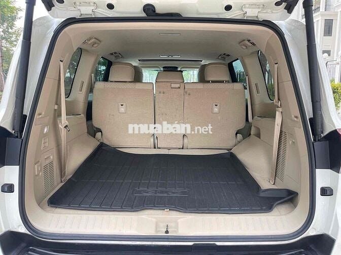 Toyota Land Cruiser LC300 2023 3.5 V6 - 21000 km