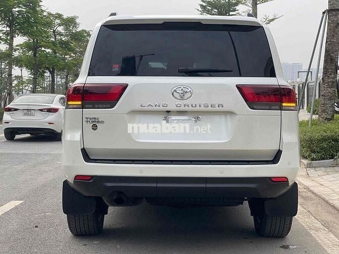 Toyota Land Cruiser LC300 2023 3.5 V6 - 21000 km