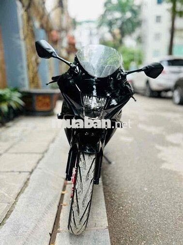 Suzuki gsx R150 cuối 2020 xe nguyên zin đẹp keng .