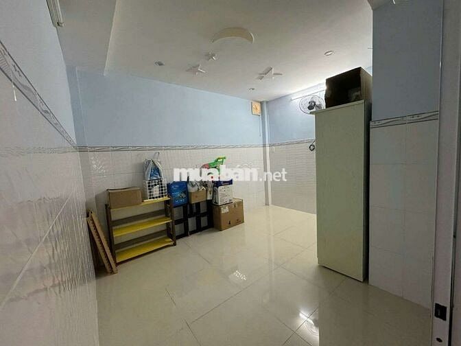 Cho thuê nhà hẻm xe hơi đường số 2 ngay ngã tư bốn xã