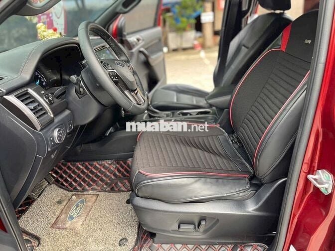 Cần bán chiếc Ford Everest 2020 Titanium 1 cầu