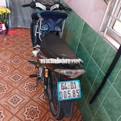 Yamaha Jupiter Trắng đen