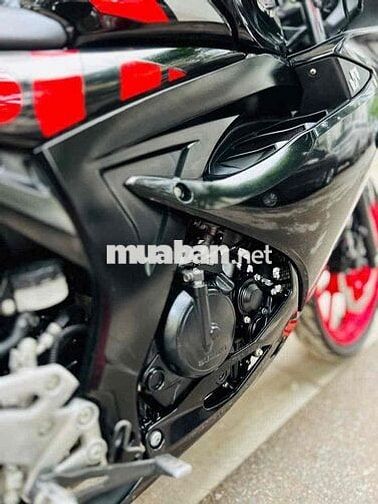 Suzuki gsx R150 cuối 2020 xe nguyên zin đẹp keng .