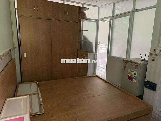 Cho thuê nhà hẻm xe hơi đường số 2 ngay ngã tư bốn xã