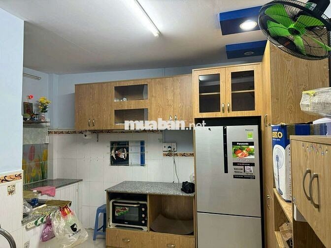 Cho thuê nhà hẻm xe hơi đường số 2 ngay ngã tư bốn xã