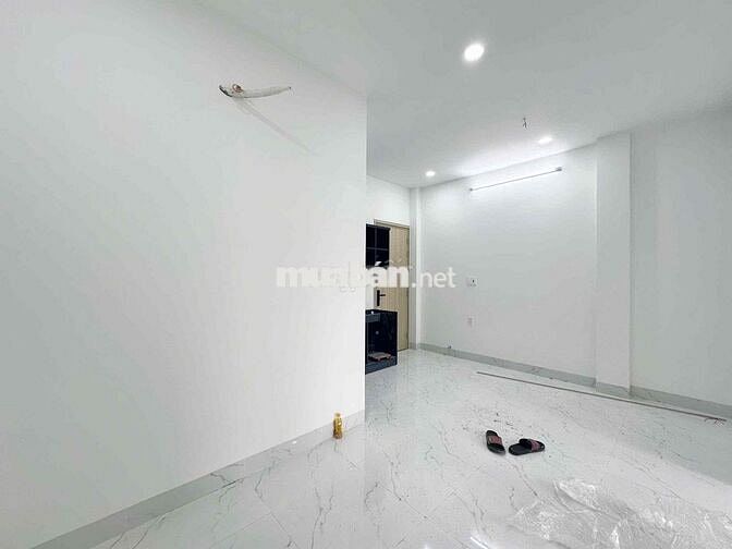 Cho thuê 2 phòng ngủ liền kề mới xây full nội thất Quận 12 kế Gò Vấp