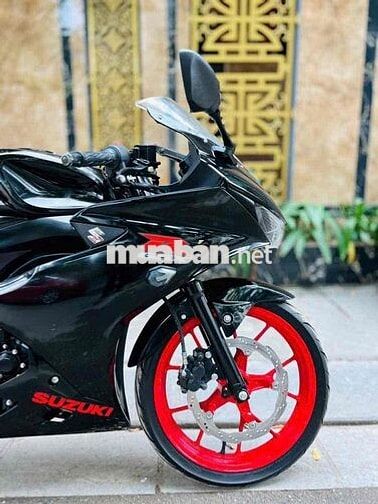 Suzuki gsx R150 cuối 2020 xe nguyên zin đẹp keng .