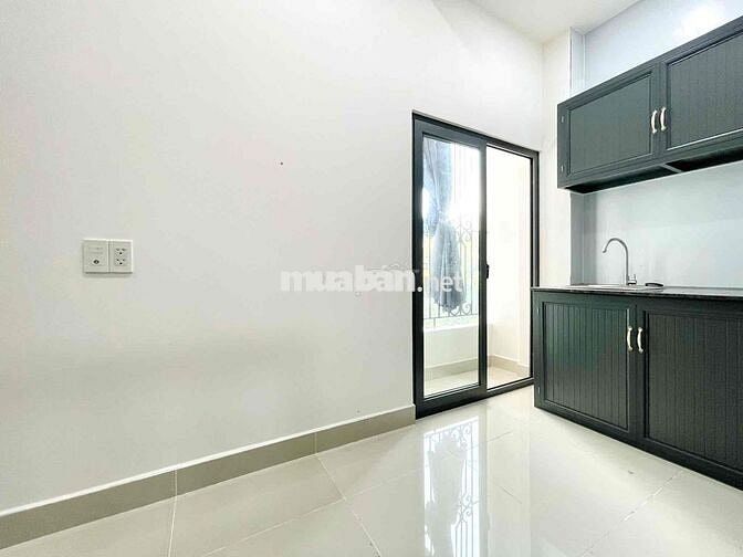 Cho Thuê Phòng Duplex Ngay Trung Tâm Quận 10, Ban Công, Máy Giặt Riêng