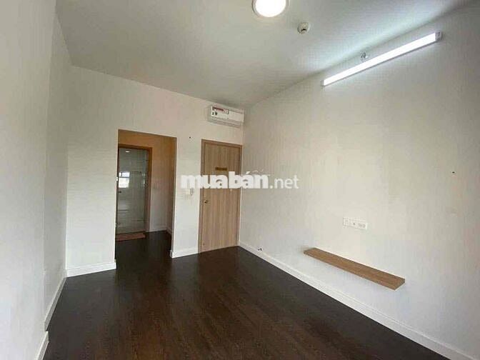 Cho thuê căn hộ 2PN/2WC nội thất cơ bản ở ngay-Golden Mansion