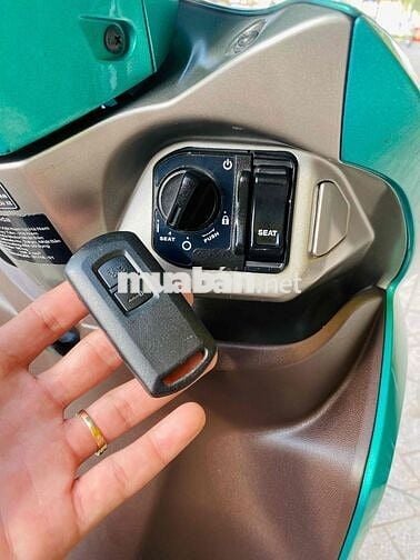 Vision 2020 khoá smarkey xe đẹp chuẩn zin 23k km✅