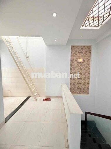 ✅NHÀ [ 6X 10] 1 trệt 2 lầu 4PN,3WC,đường số 5,BHH✅