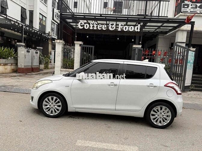 Suzuki Swift 2015 1.4 AT