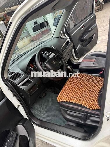 Suzuki Swift 2015 1.4 AT