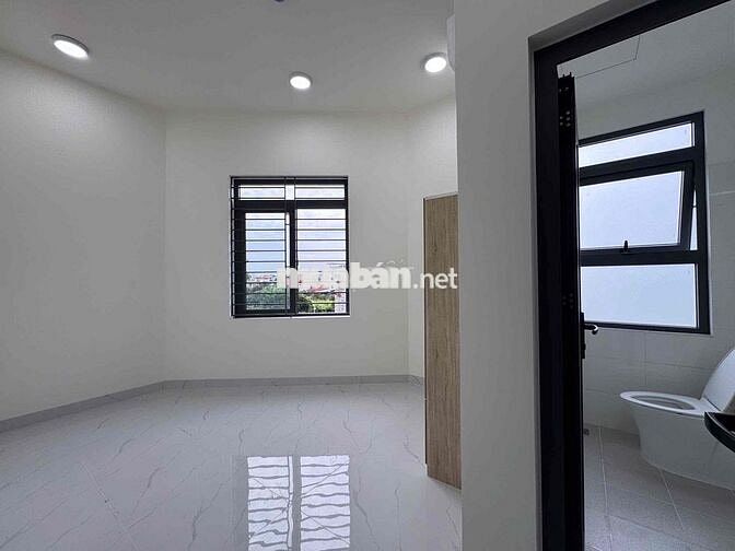 PHÒNG STUDIO CỬA SỔ TRỜII - MỚI XÂY - FULL NỘI THẤT - VƯỜN LÀI Q12