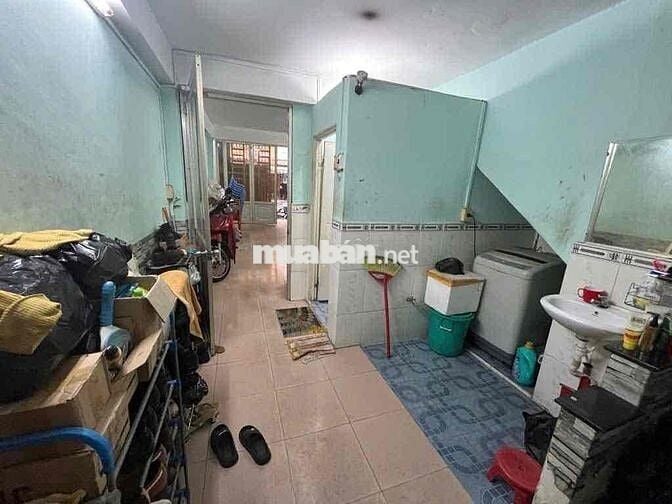 Nhà mặt tiền 3 tầng Thái Phiên Q11 43m2 ( 3.8m x 11.5m) tiện kd