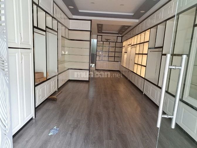 Cho thuê nhà tầng trệt - mặt tiền kinh doanh sầm uất - 306 Nguyễn Sơn,